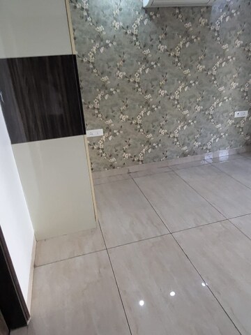 Bathroom in 3 BHK Builder Floor at Ansal API Esencia, Sector 67 – for Rent