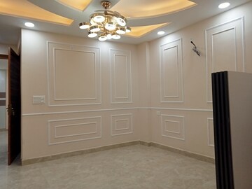 Bathroom in 2 BHK Builder Floor at Mahavir Enclave 1 – for Sale