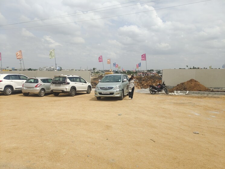  Parking, nadergul  167 Sq.Yd. Plot In Nadergul Hyderabad 9290517