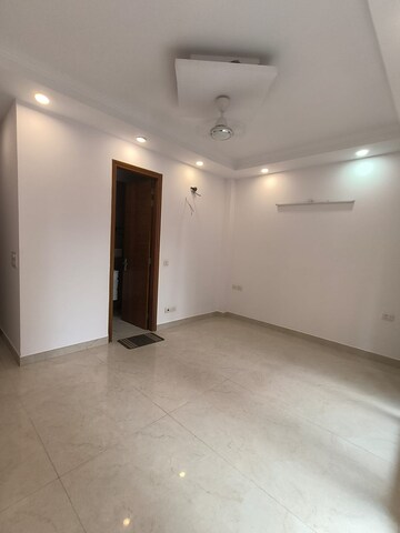Room in 2 BHK Builder Floor at Malviya Nagar – for Rent