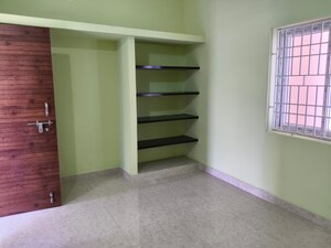 Room in 2 BHK Builder Floor at Vanagaram – for Sale