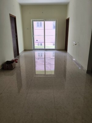 Room in 2 BHK Builder Floor at Vanagaram – for Sale