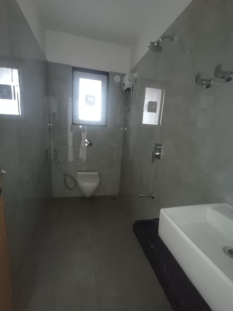 Bathroom, vaibhavlaxmi-queens-glory 2 Bedroom 944 Sq.Ft. Apartment In Chembur Mumbai 9290660