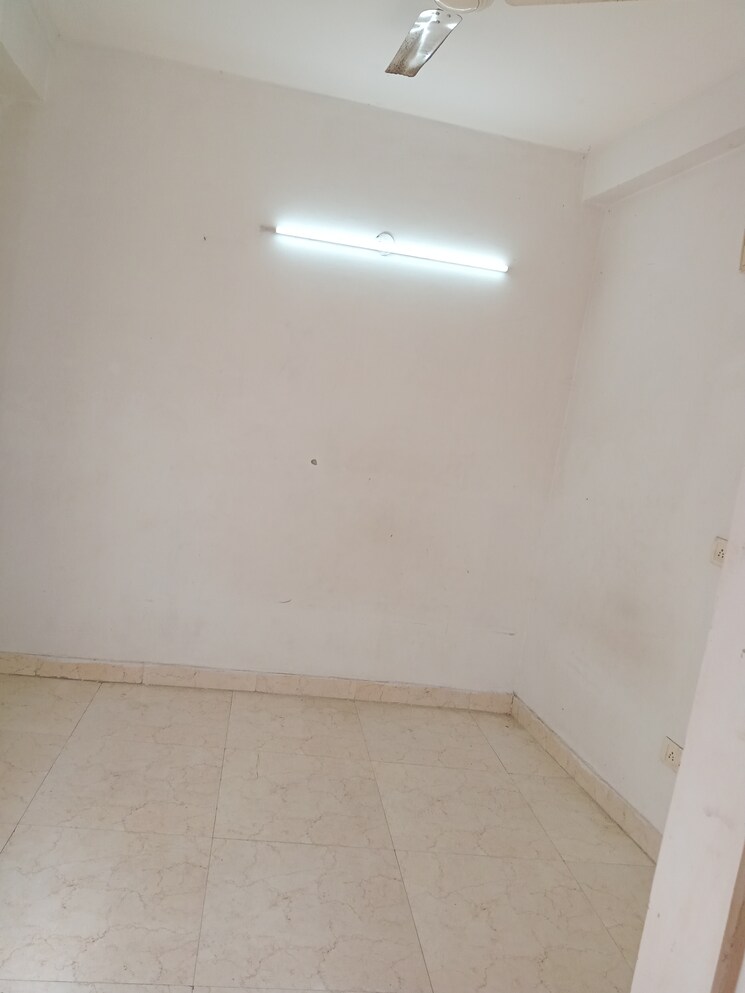 Room, neb sarai 2 Bedroom 800 Sq.Ft. Builder Floor In Neb Sarai Delhi 9290699