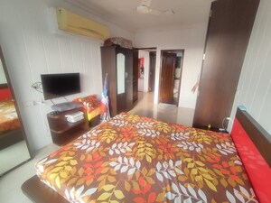 Bedroom in 2 BHK Apartment at Bandra West – for Rent