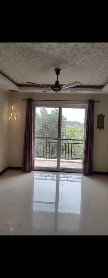 Room in 3 BHK Apartment at MIMS Habitat, Hennur Road – for Sale
