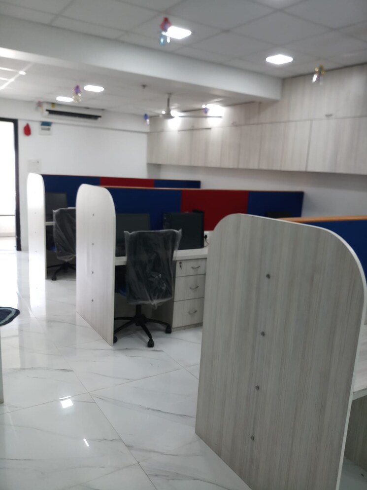 Team Area, bhandup west Commercial Office Space 530 Sq.Ft. In Bhandup West Mumbai 9290827