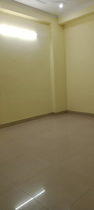 2 BHK Builder Floor For Rent in Saket