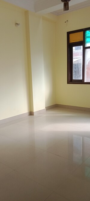 Room in 2 BHK Builder Floor at Saket – for Rent
