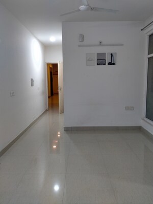 Room in 2 BHK Apartment at Tulip Lemon, Sector 69 – for Rent