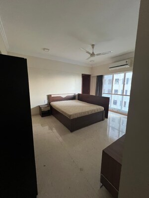 Bedroom in 3 BHK Apartment at Khar West – for Rent