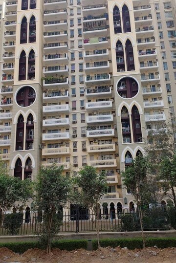 4 BHK Apartment – Exterior View View at DLF The Crest, Sector 54 - for Rent