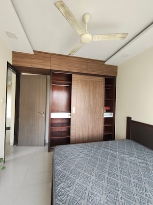 Bedroom in 1.5 BHK Apartment at Hari Niwas Chembur, Chembur – for Rent