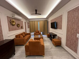 Living Room in 3 BHK Builder Floor at Sushant Lok 2, Sector 57 – for Rent