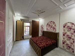 Bedroom in 3 BHK Builder Floor at Sushant Lok 2, Sector 57 – for Rent