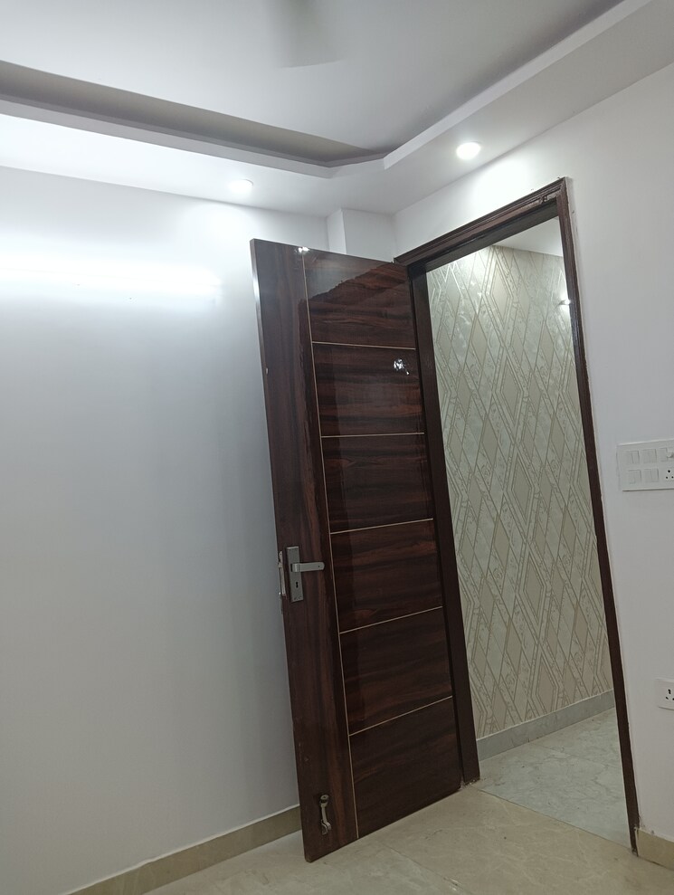 Room, govindpuri 2 Bedroom 705 Sq.Ft. Builder Floor In Govindpuri Delhi 9291470