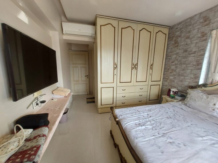 Bedroom, khar west 3 Bedroom 1200 Sq.Ft. Apartment In Khar West Mumbai 9291148