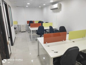  Office Space in IT/SEZ For Rent in Sector 15