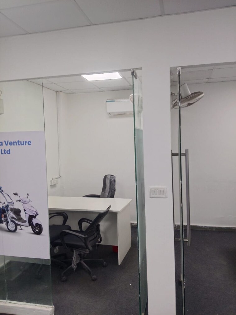 Team Area, sector 15 Commercial Office Space in IT/SEZ 500 Sq.Ft. In Sector 15 Noida 9291257