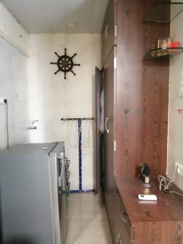 Living Room, khar west 1 RK 250 Sq.Ft. Apartment In Khar West Mumbai 9291197