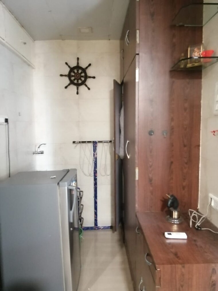 Living Room, khar west 1 RK 250 Sq.Ft. Apartment In Khar West Mumbai 9291197