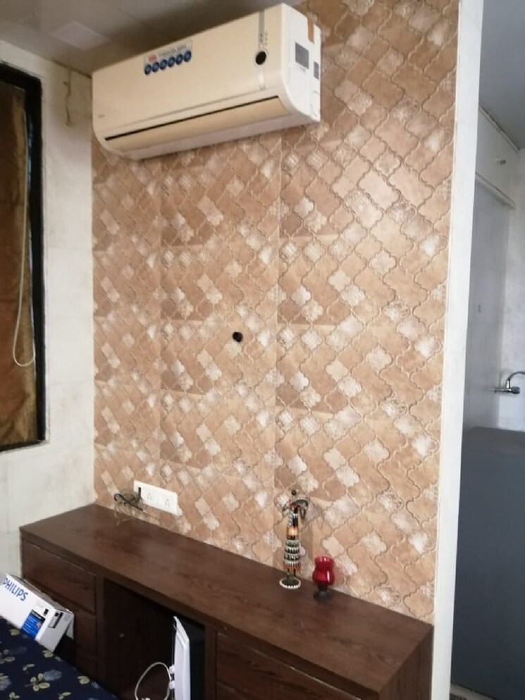 Living Room, khar west 1 RK 250 Sq.Ft. Apartment In Khar West Mumbai 9291197