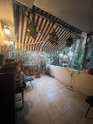 1 RK Apartment For Rent in Khar West