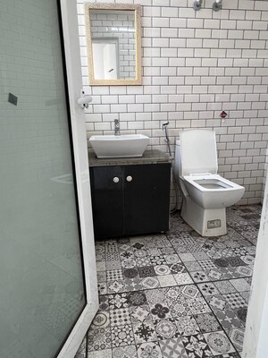Bathroom in 1 RK Apartment at Vipul World Floors, Sector 48 – for Rent