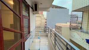 Staircase in 2 BHK Builder Floor at Sector 46 – for Rent