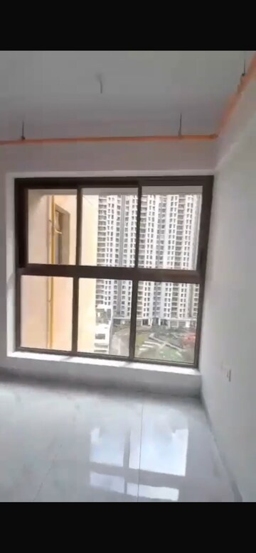 1 BHK Apartment For Rent in Raymond Ten X Habitat, Pokhran Road No Two