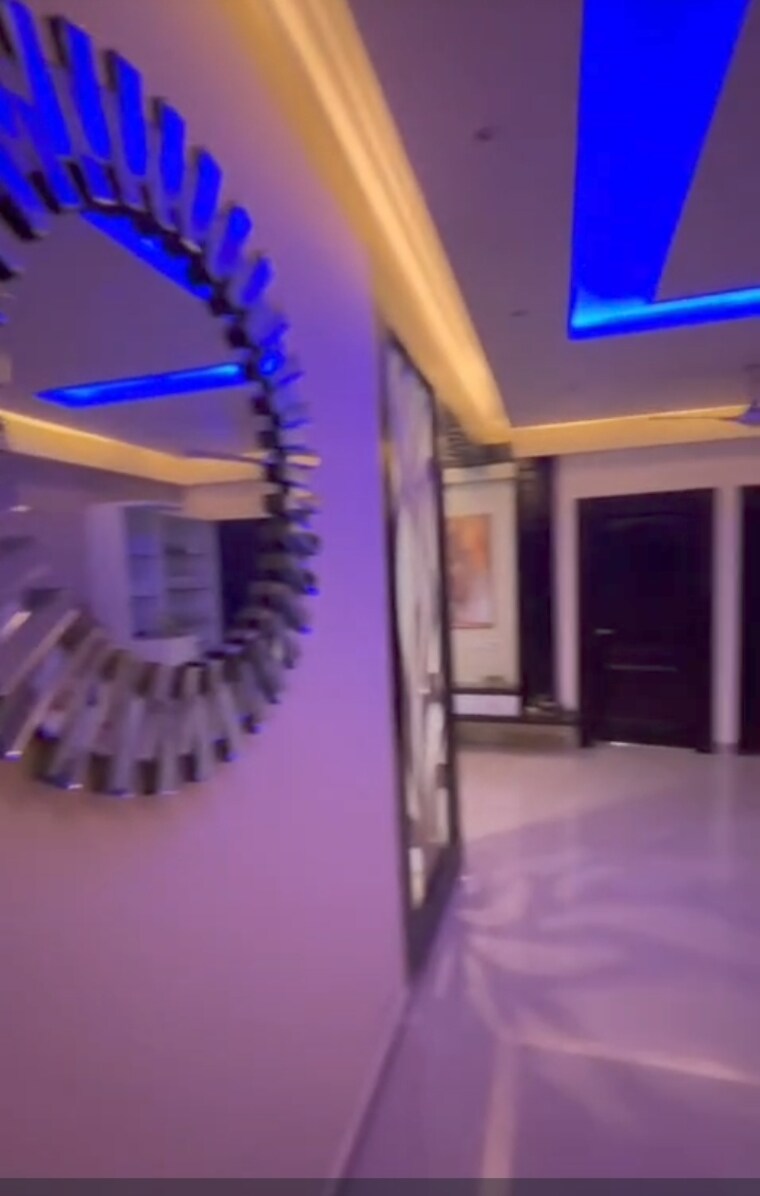  Parking, vvip-addresses 3 Bedroom 1850 Sq.Ft. Apartment In Raj Nagar Extension Ghaziabad 9291398