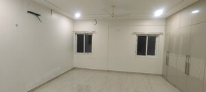 Room in 4 BHK Apartment at Serilingampally – for Rent