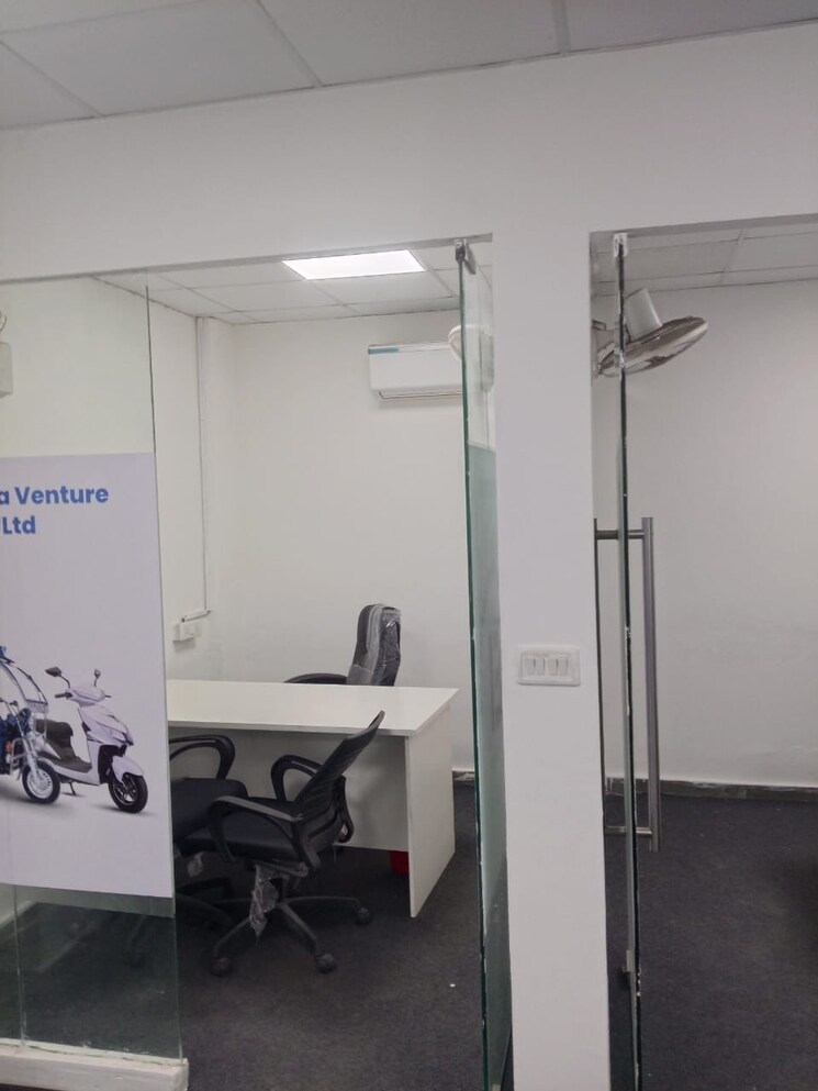 Team Area, sector 6 Commercial Office Space in IT/SEZ 2500 Sq.Ft. In Sector 6 Noida 9291563