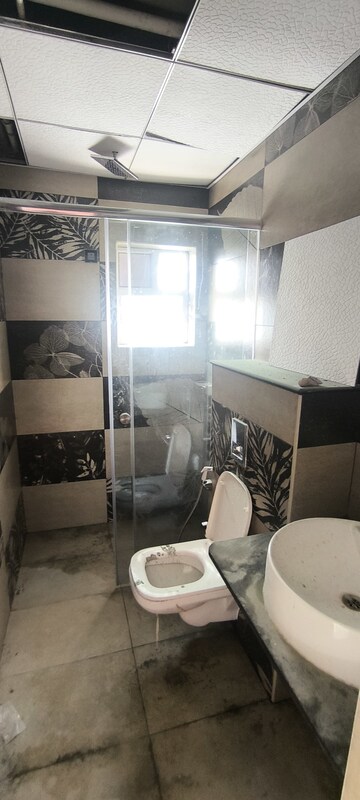 Attached Bathroom in 3.5 BHK Apartment at Keya Spring, Bannerghatta Road – for Rent