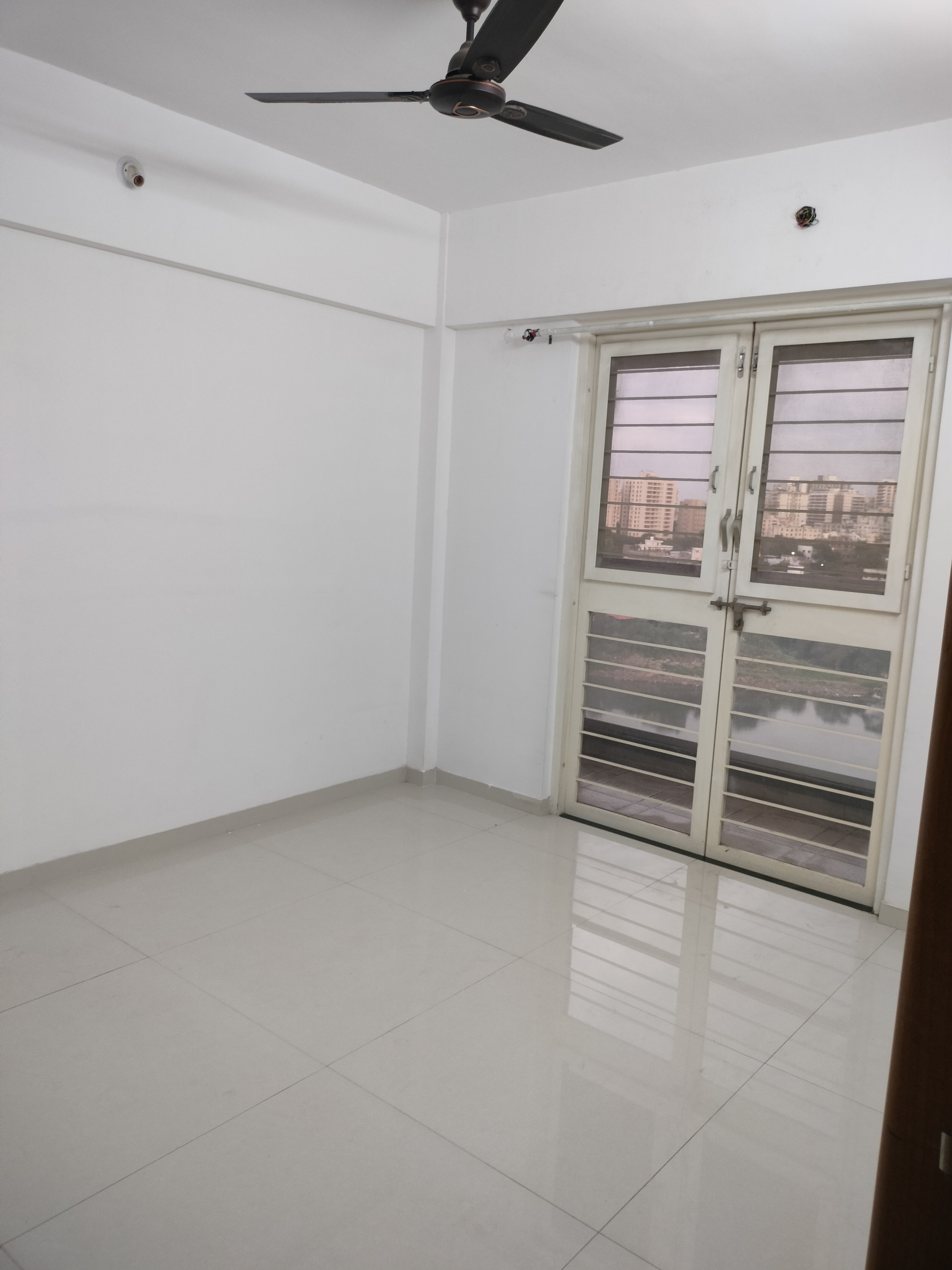 2 BHK Apartment For Rent in Kohinoor Zen Estate