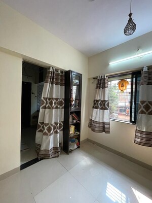 Room in 1 BHK Apartment at Vrindavan CHS Worli, Worli – for Rent