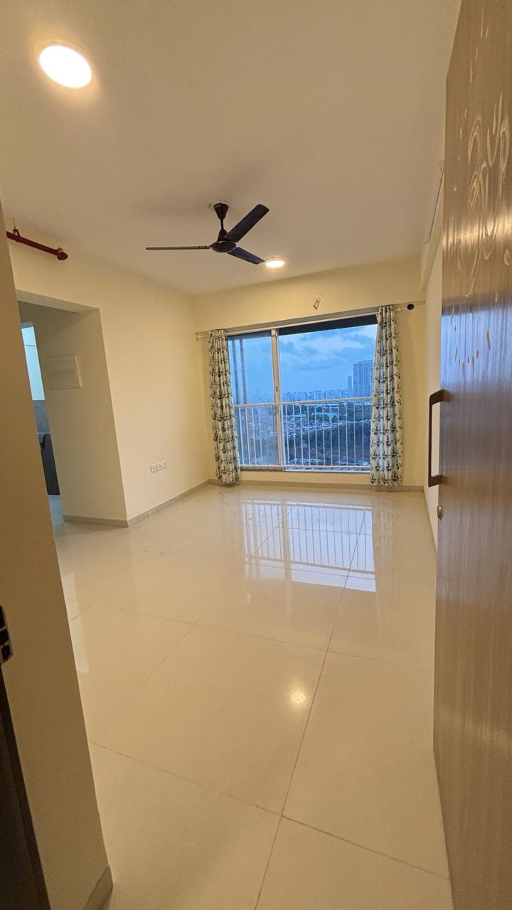 1 BHK + Pooja Room Apartment For Rent in Godrej Nest Kandivali