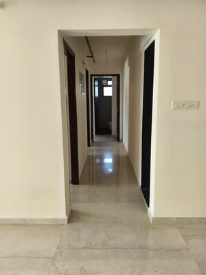  1 BHK Apartment at LnT Veridian, Powai – for Rent