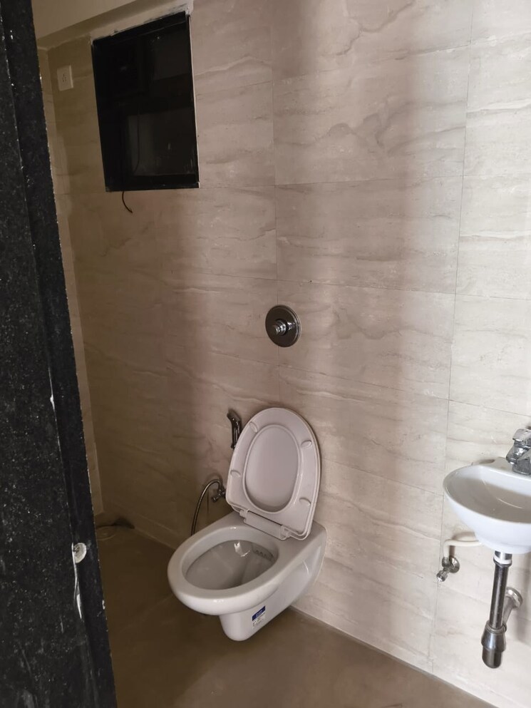 Bathroom, lnt-veridian 1 Bedroom 359 Sq.Ft. Apartment In Powai Mumbai 9291641