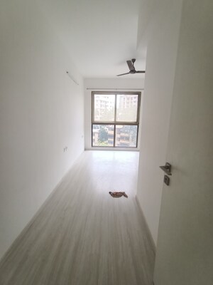 Room in 3 BHK Apartment at Runwal Bliss, Kanjurmarg East – for Rent