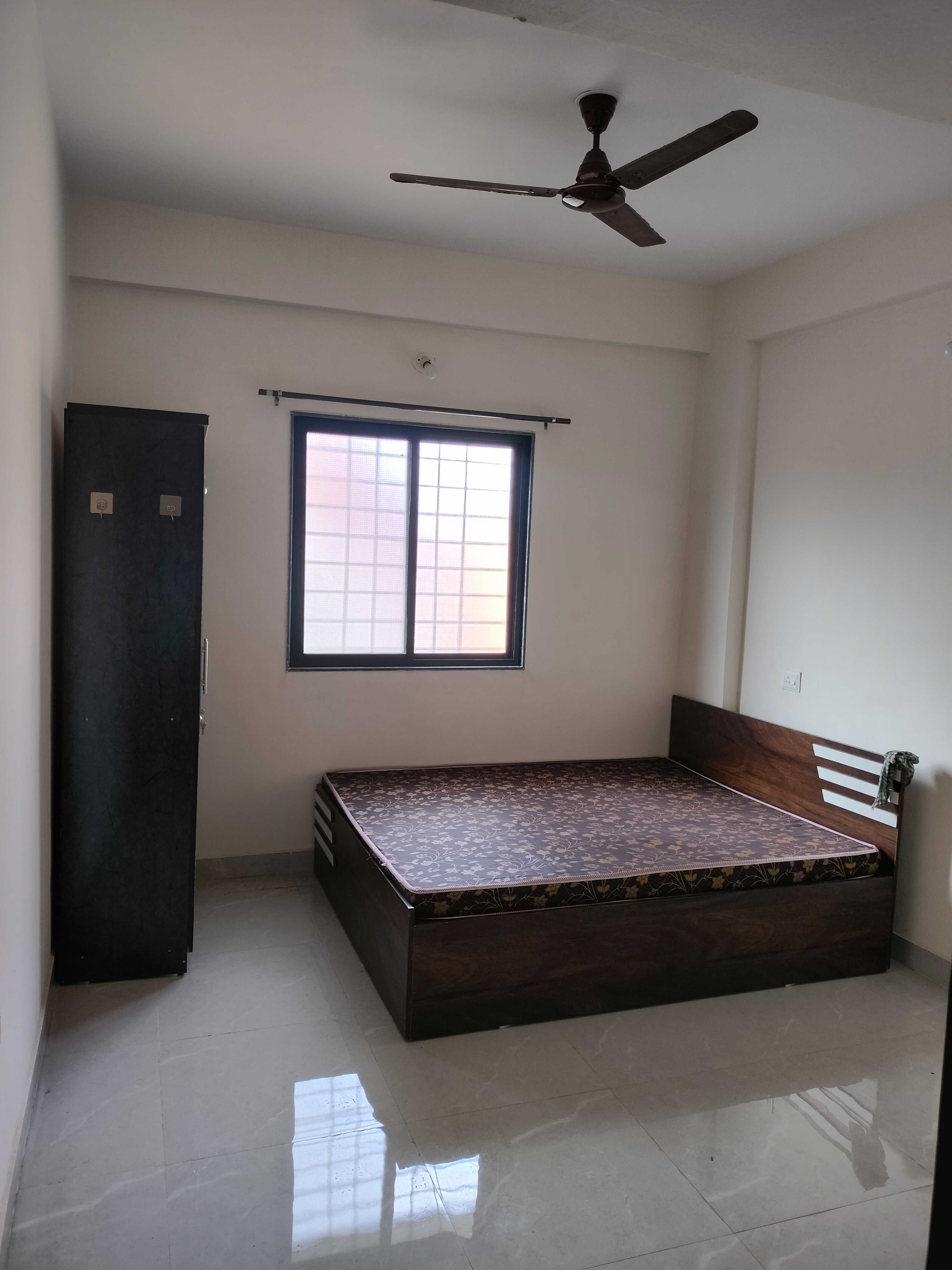 1 BHK Apartment For Rent in Trimurti 