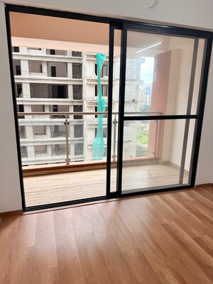 Room in 3 BHK Apartment at Kohinoor Zen Estate, Kharadi – for Rent