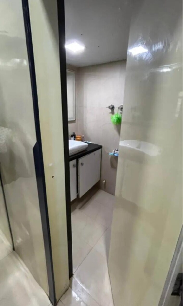 Attached Bathroom, twin-tower-mira-road 2.5 Bedroom 900 Sq.Ft. Apartment In Mira Road Thane 9291681