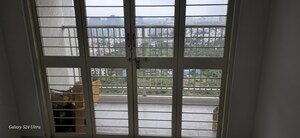 Room in 2 BHK Apartment at Ratan Prestige, Kharadi – for Rent