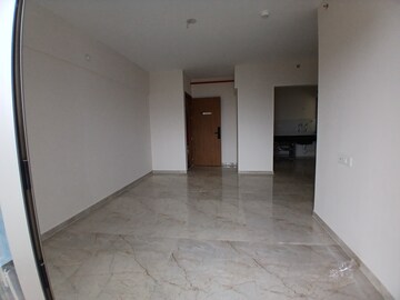 Room in 2 BHK Apartment at Majestique Towers, Kharadi – for Rent
