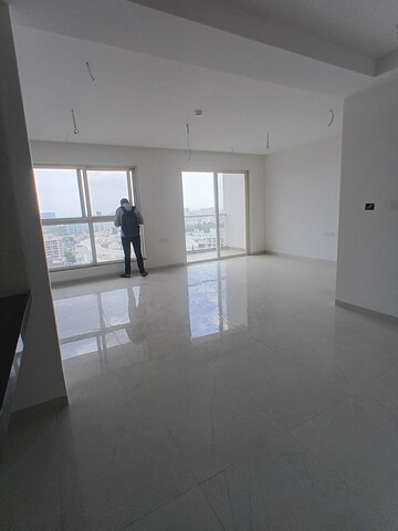 Room in 3 BHK Apartment at Kharadi – for Rent