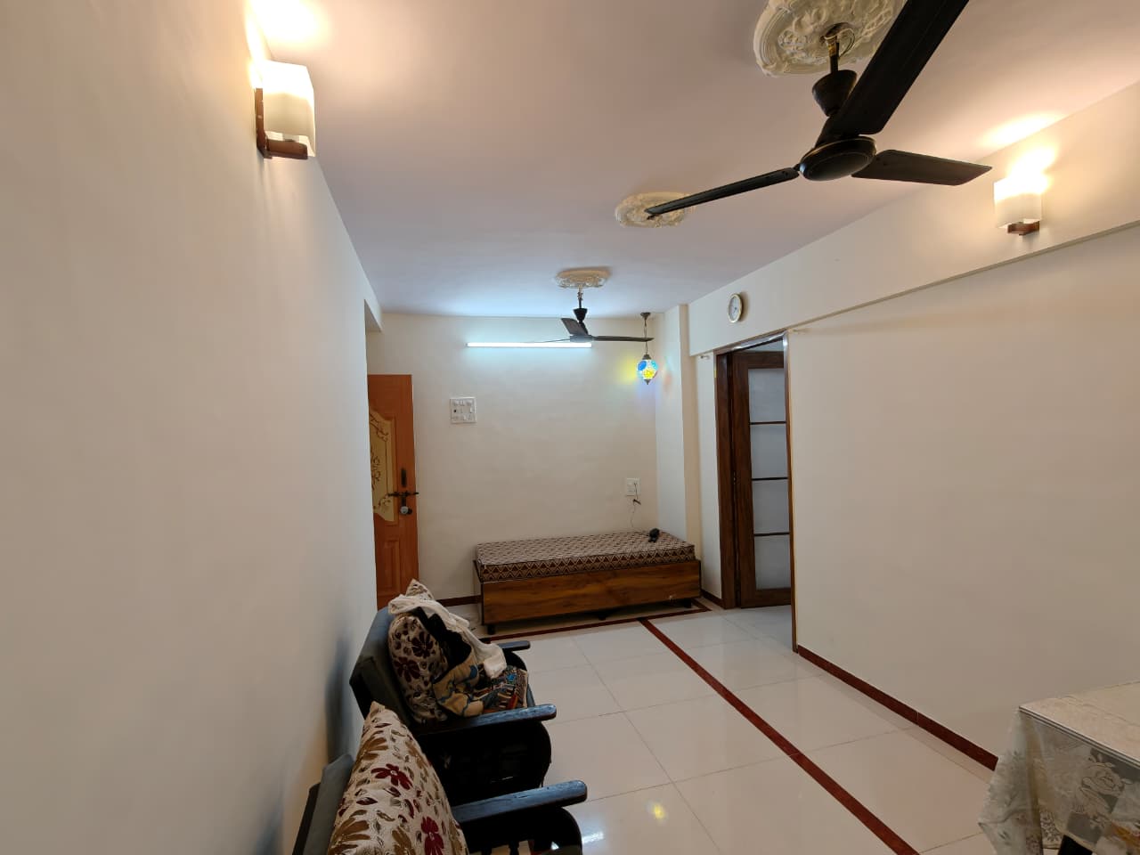 1.5 BHK + Extra Room 450 Sq.Ft. Apartment in Squarefeet Green Square
