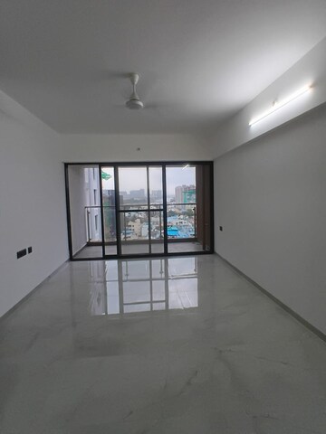 Room in 2 BHK Apartment at Unique Youtopia, Kharadi – for Rent