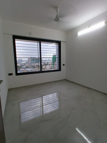 Room in 2 BHK Apartment at Unique Youtopia, Kharadi – for Rent