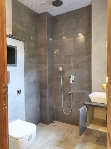 Bathroom in 3 BHK Builder Floor at Sector 28 – for Rent
